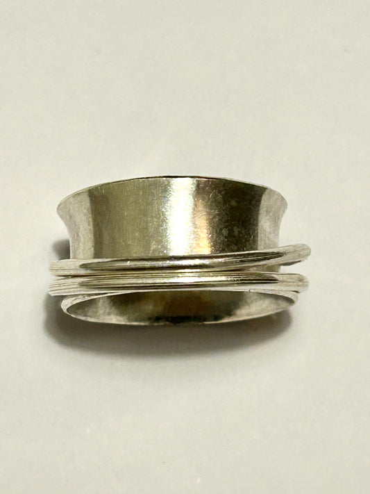 Plain Spinner Ring