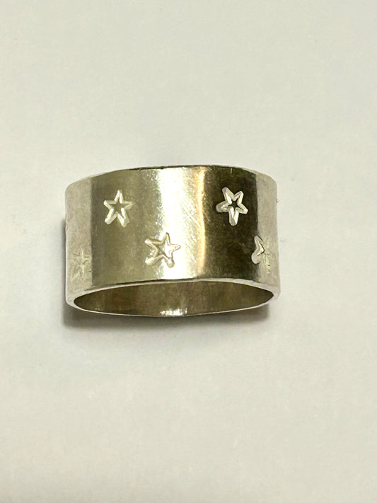 Wide Star Pattern Ring